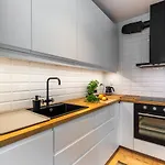 Apartment Komfortowy Z Parkingiem *